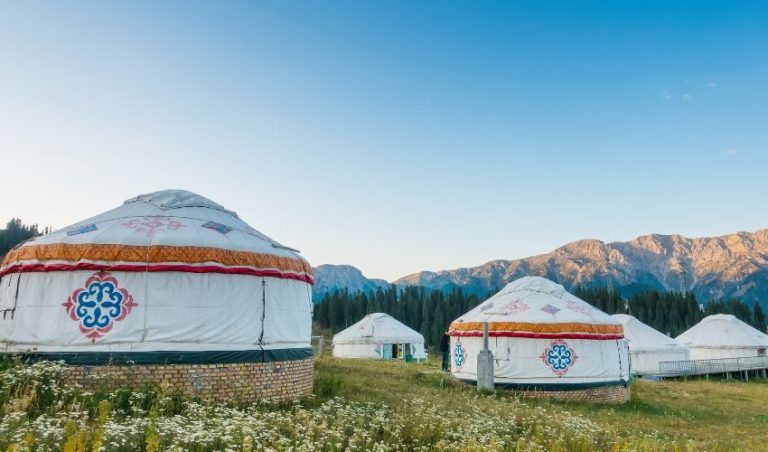 Can You Live In a Yurt Year Round? (Yes or No)