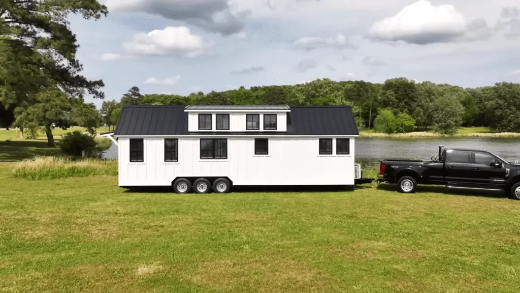 Top 15 Tiny Home Builders in USA: Ultimate Guide, Prices and Designs!