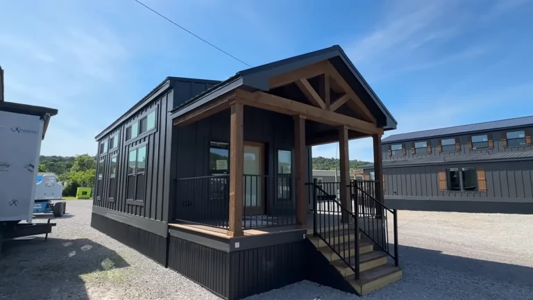 Small prefab cabins Design Ideas